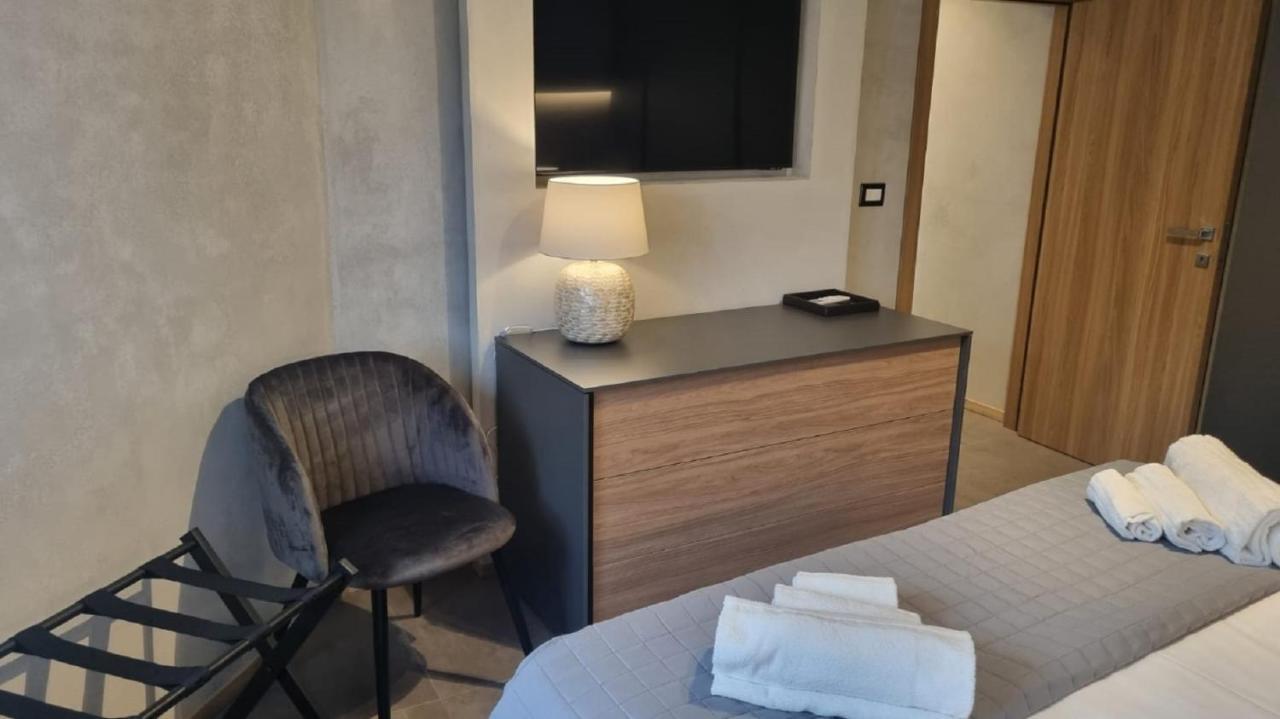 Dimora Dei Viaggiatori Apartment CTA Exterior foto